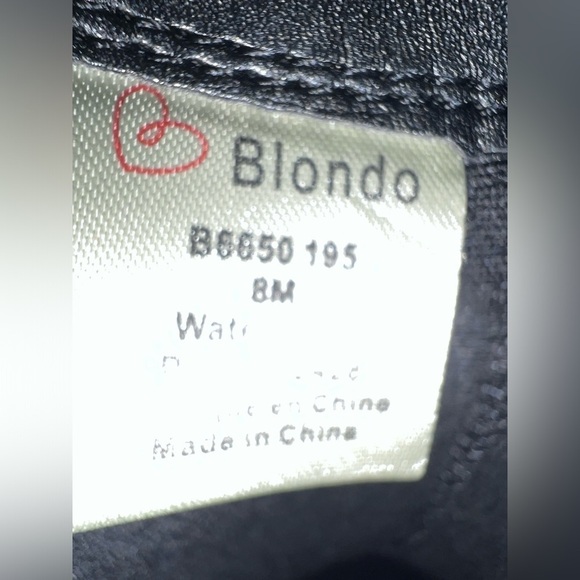 Blondo Noa Waterproof White/Grey Snake Embossed Leather Bootie Size 8 Like New - Picture 11 of 14